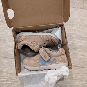 NWOT Stride Rite Tan Sneakers with Blue Star Accents